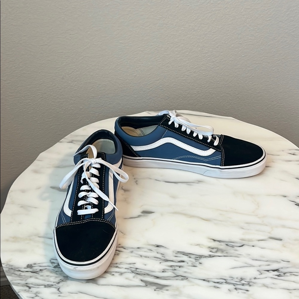 Van's Old Skool Skate shoe sneakers - size 11 - Navy/blue/white